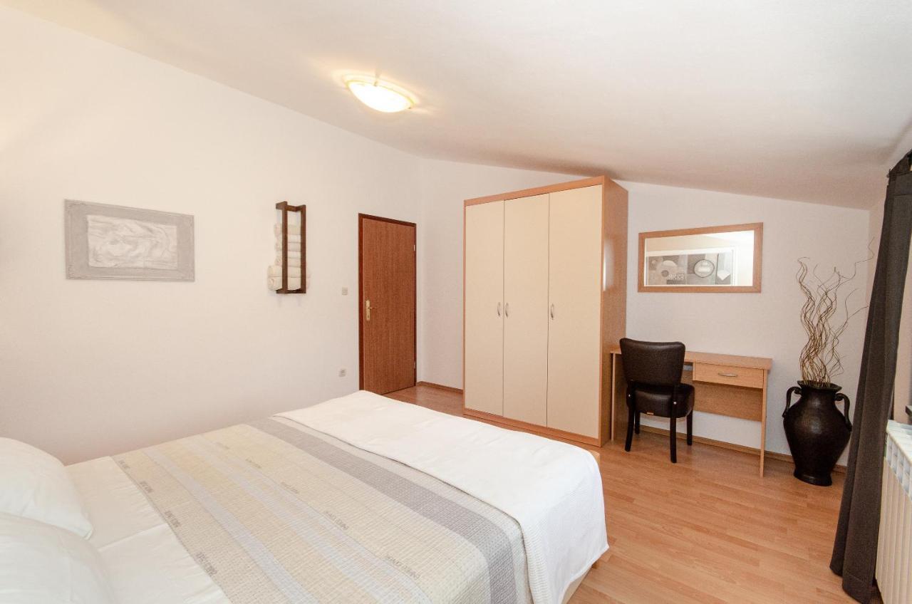 Apartments Villa Amfora Rovinj Eksteriør billede