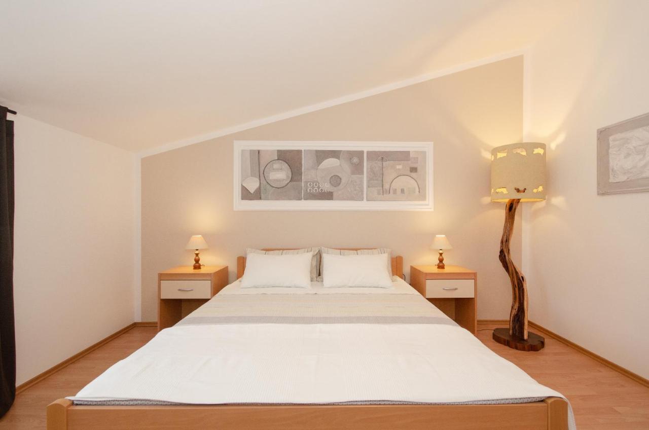 Apartments Villa Amfora Rovinj Eksteriør billede