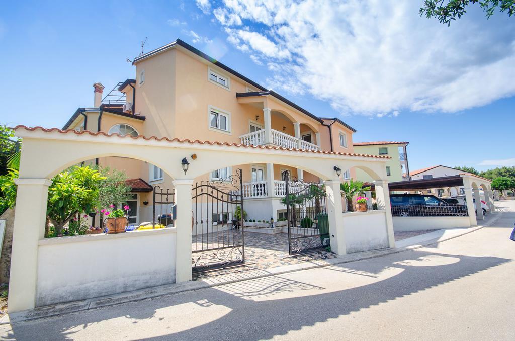 Apartments Villa Amfora Rovinj Eksteriør billede