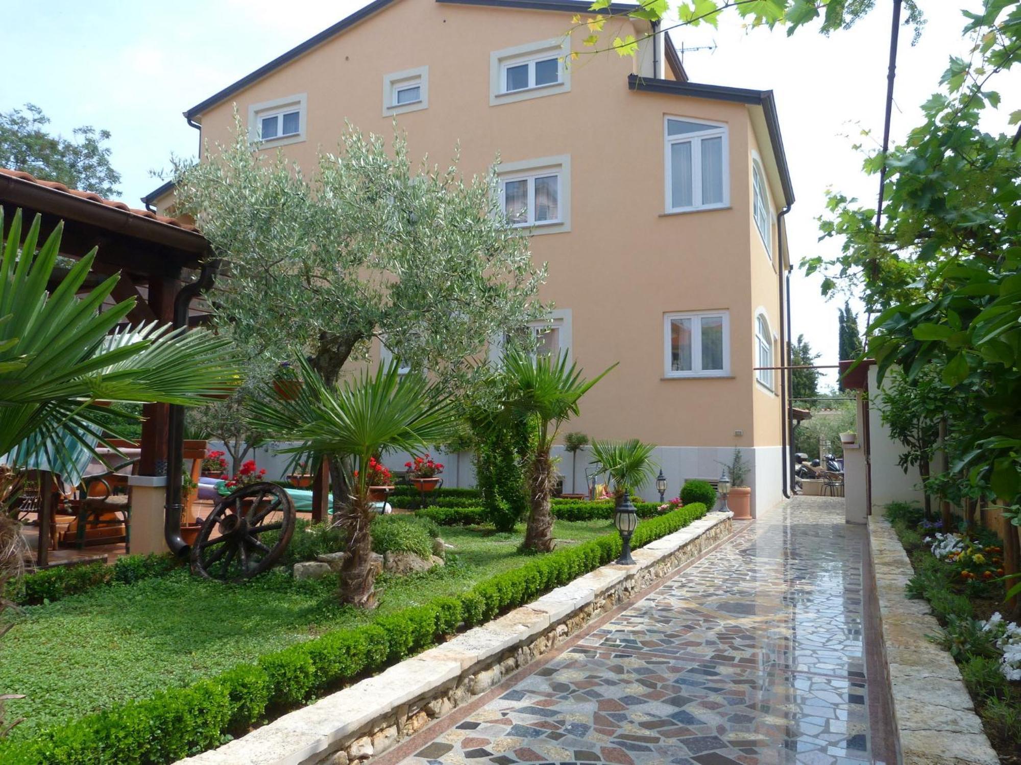 Apartments Villa Amfora Rovinj Eksteriør billede